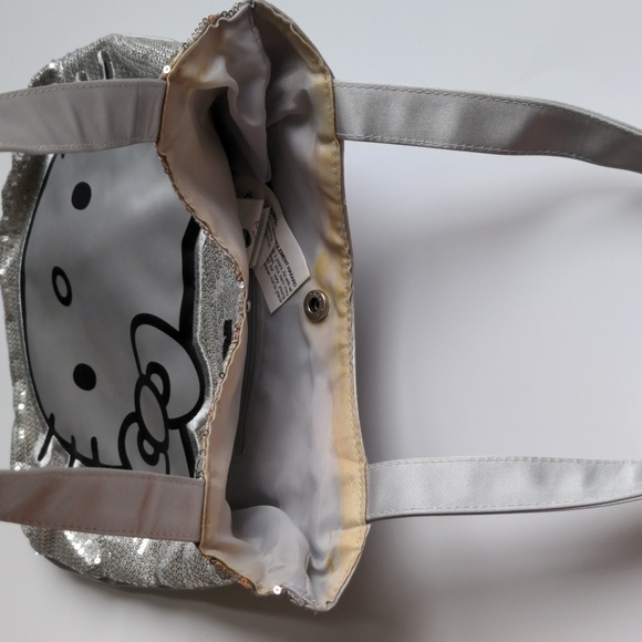 Vintage Hello Kitty Sequin purse 2011 - Picture 5 of 12